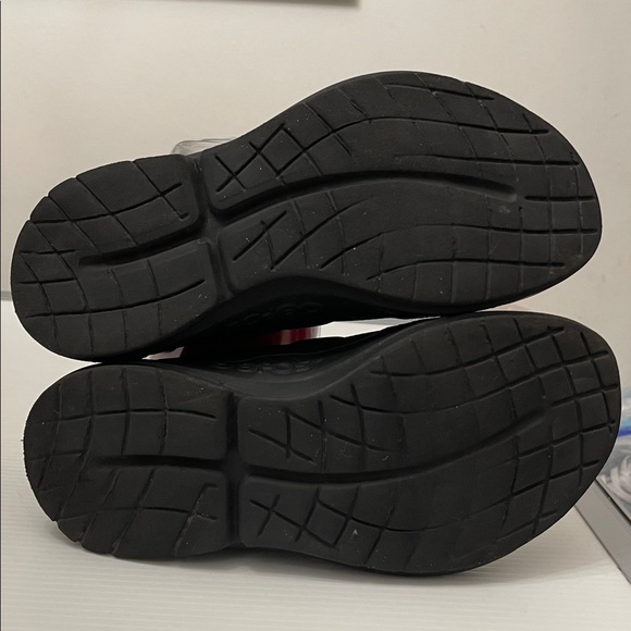 OOFOS OOMG LOW RECOVERY SLIPS ON SHOES WOMENS SIZE 9 - Picture 12 of 12
